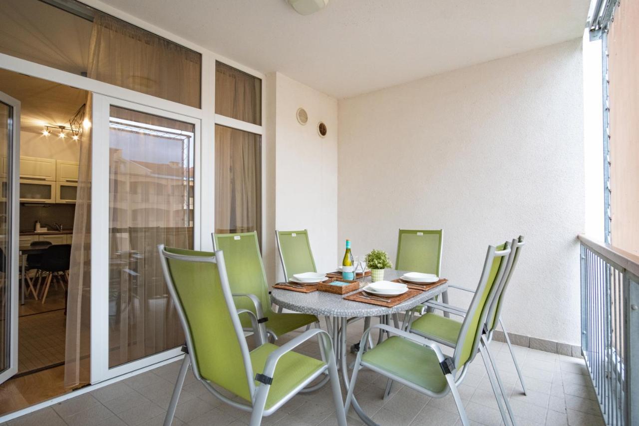 Mf Villa Azur Wellness Apartment Siófok Eksteriør bilde
