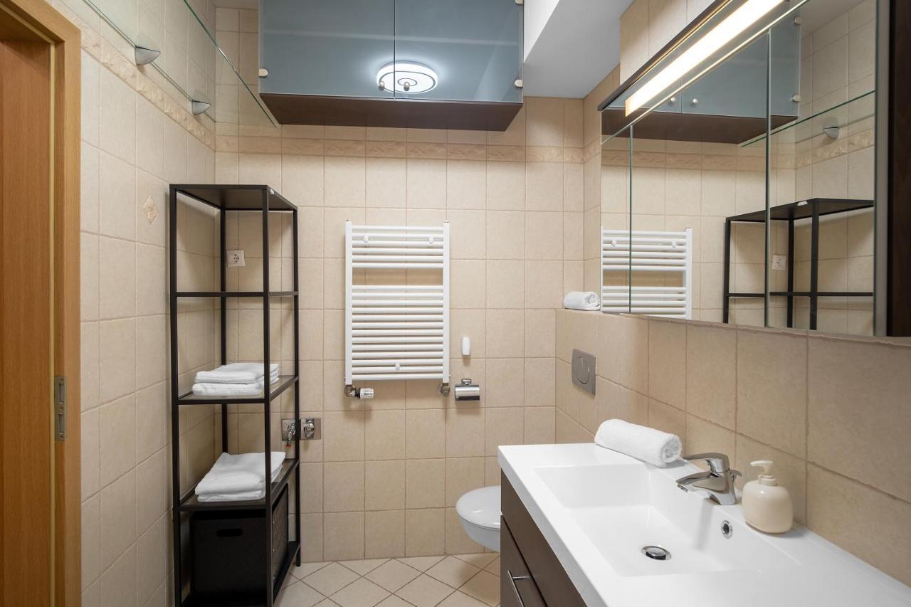 Mf Villa Azur Wellness Apartment Siófok Eksteriør bilde