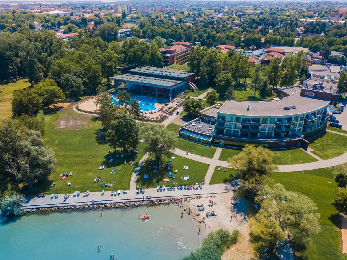 Mf Villa Azur Wellness Apartment Siófok Eksteriør bilde