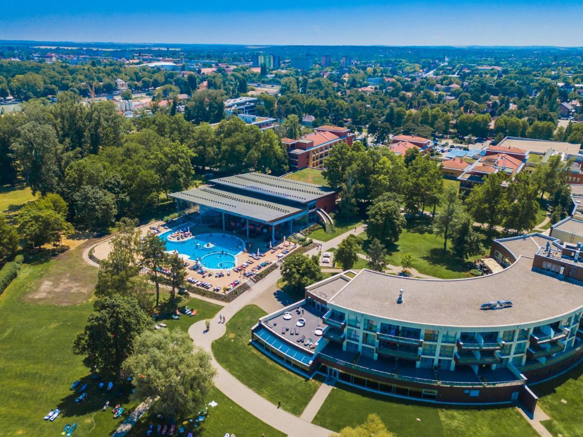 Mf Villa Azur Wellness Apartment Siófok Eksteriør bilde