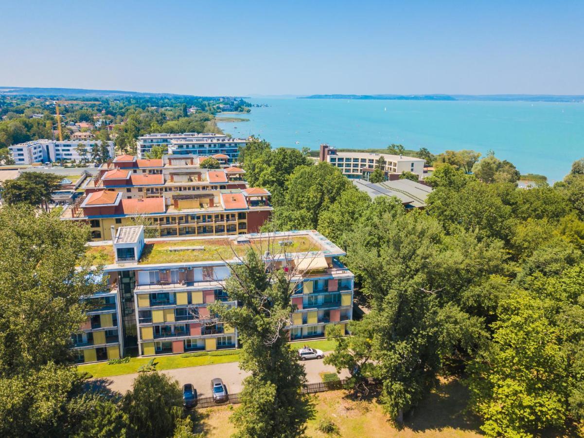 Mf Villa Azur Wellness Apartment Siófok Eksteriør bilde